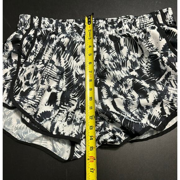 Calvin Klein Black White  Running Shorts Size XXL - Picture 9 of 10